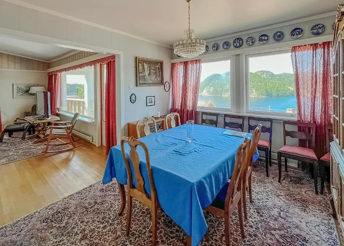 3 Bedroom Amazing In Farsund