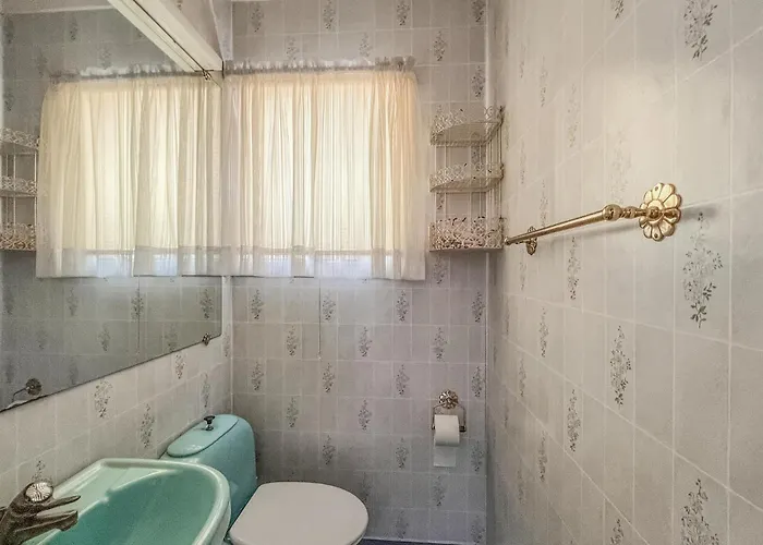3 Bedroom Amazing In Holiday home *