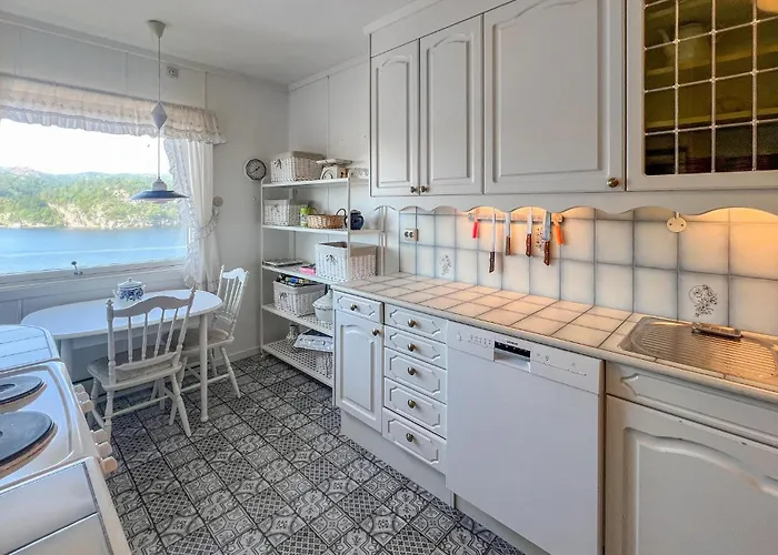 Holiday home 3 Bedroom Amazing In *